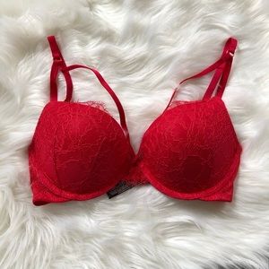 Victoria’s Secret Very Sexy Push-Up Bra